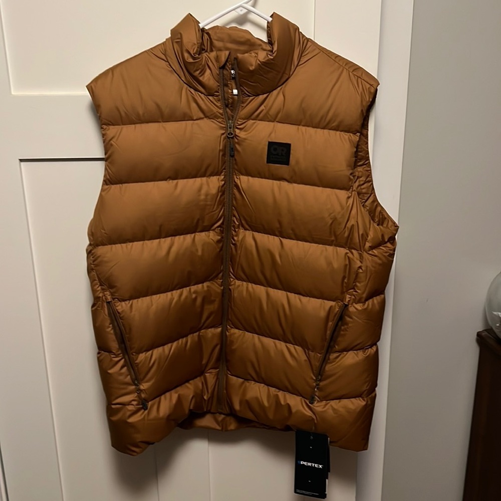 Outdoor Research down vest. Mens XL.
